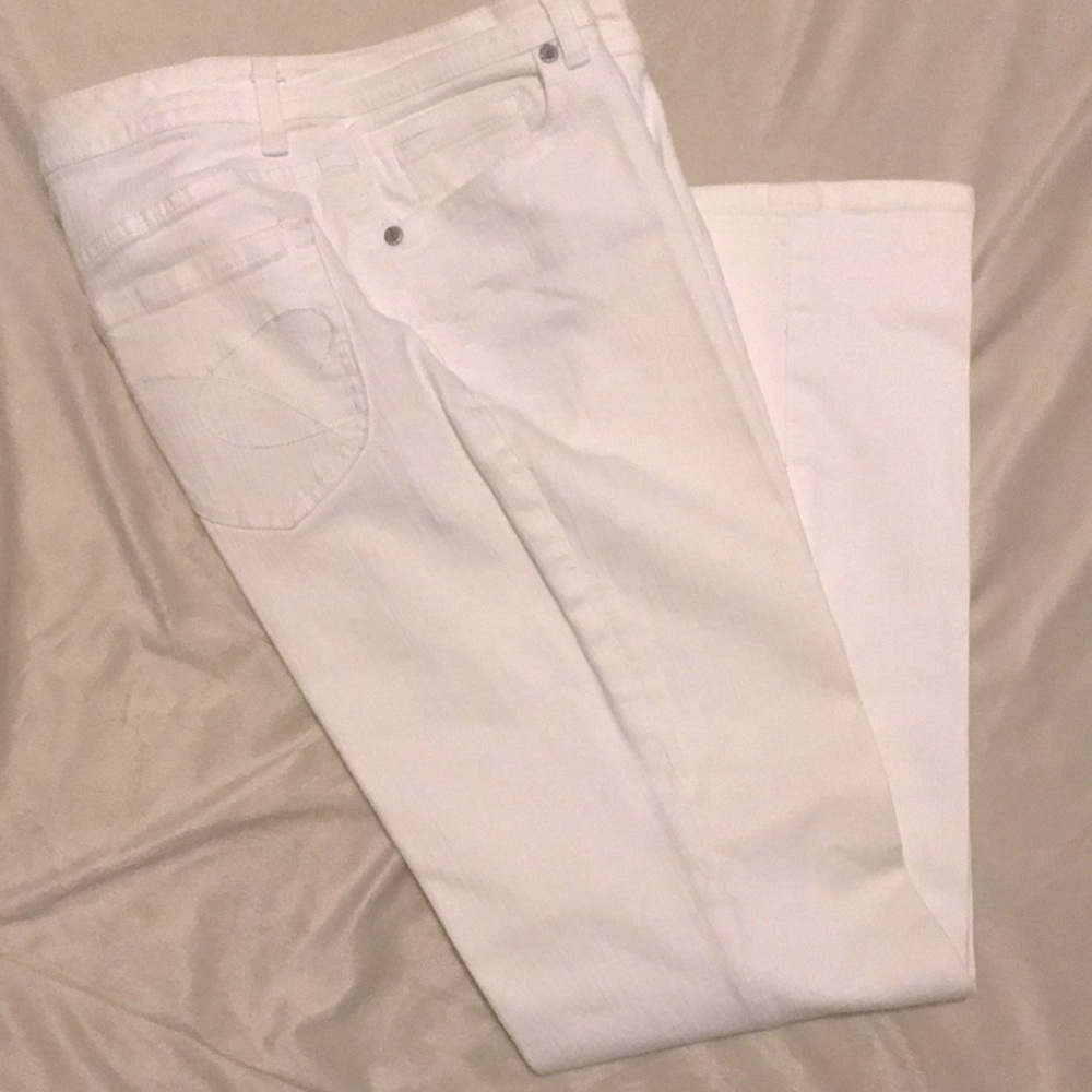 Size 1.5 Fits like a 12